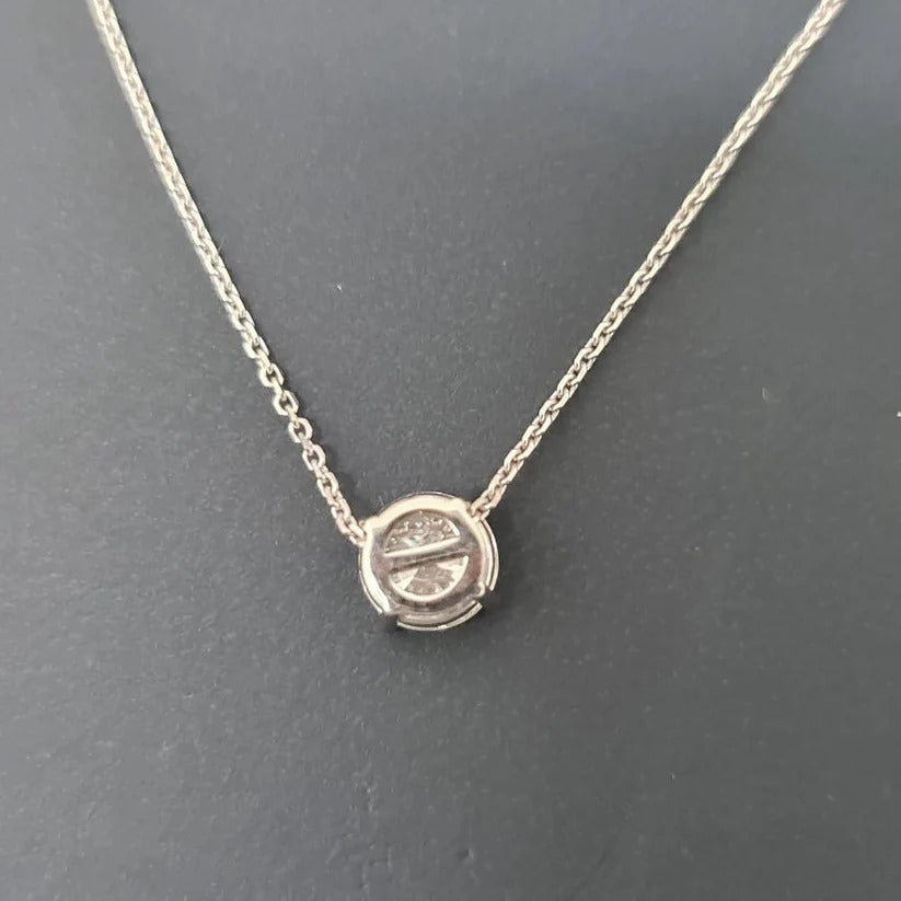 Augusteae - White gold (8K) solitaire pendant attached to white gold (18k )rope chain, with natural diamonds