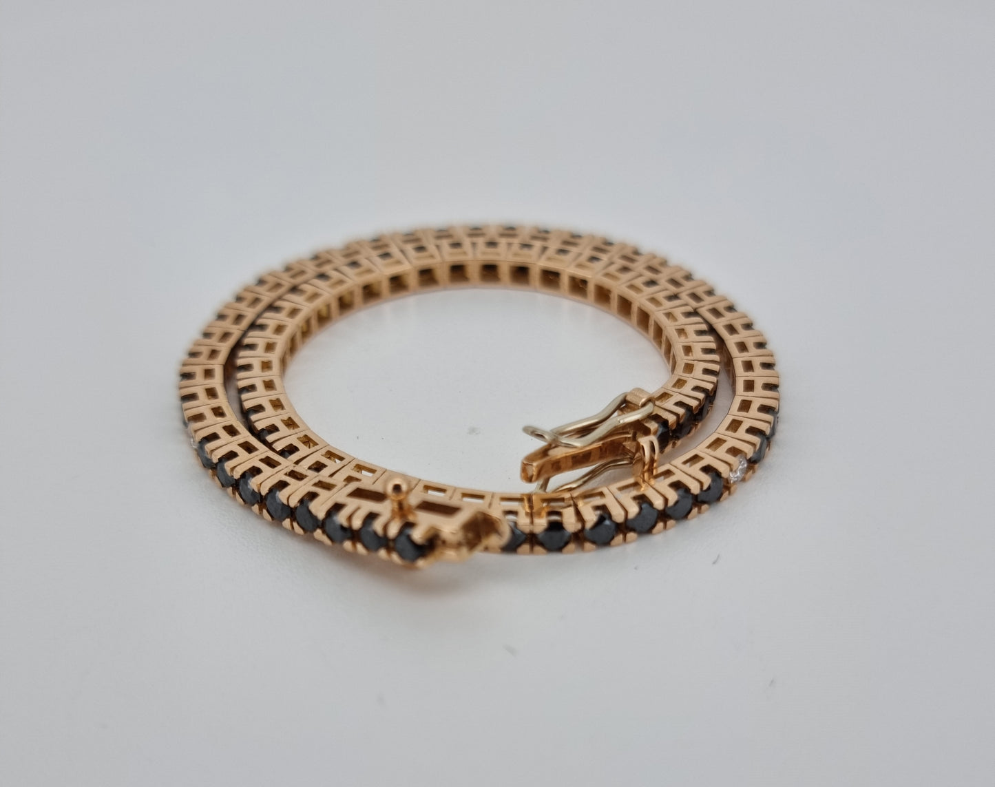 Tiberius - Red gold (18K) bracelet with natural dark blue natural sapphires and naturals diamonds