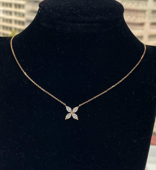 Aelia - Red Gold (18K) pentand with natural diamonds